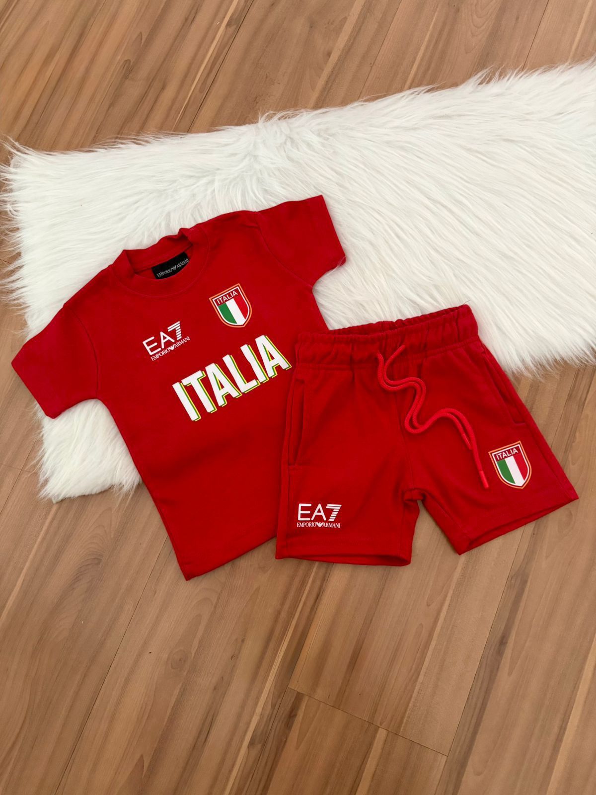 Conjunto Menino Vermelho